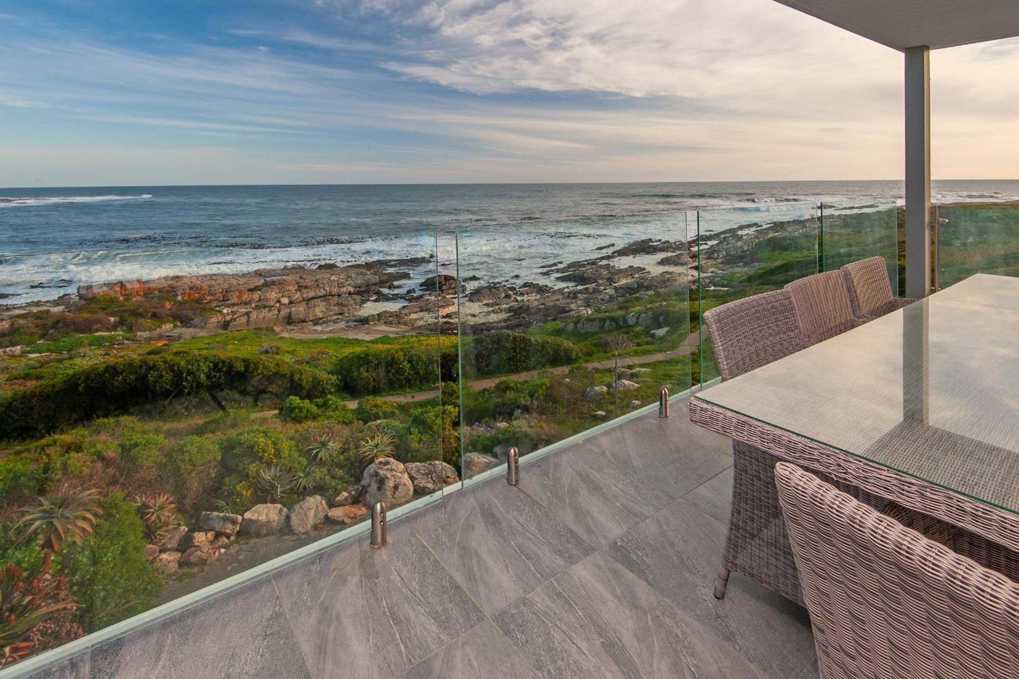 Absolute Ocean Boutique Guesthouse Hermanus Exterior foto